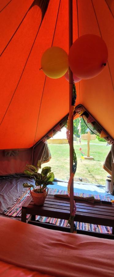 Cocoon Village - Glamping - Domaine Des Grottes De Han Rochefort Kültér fotó